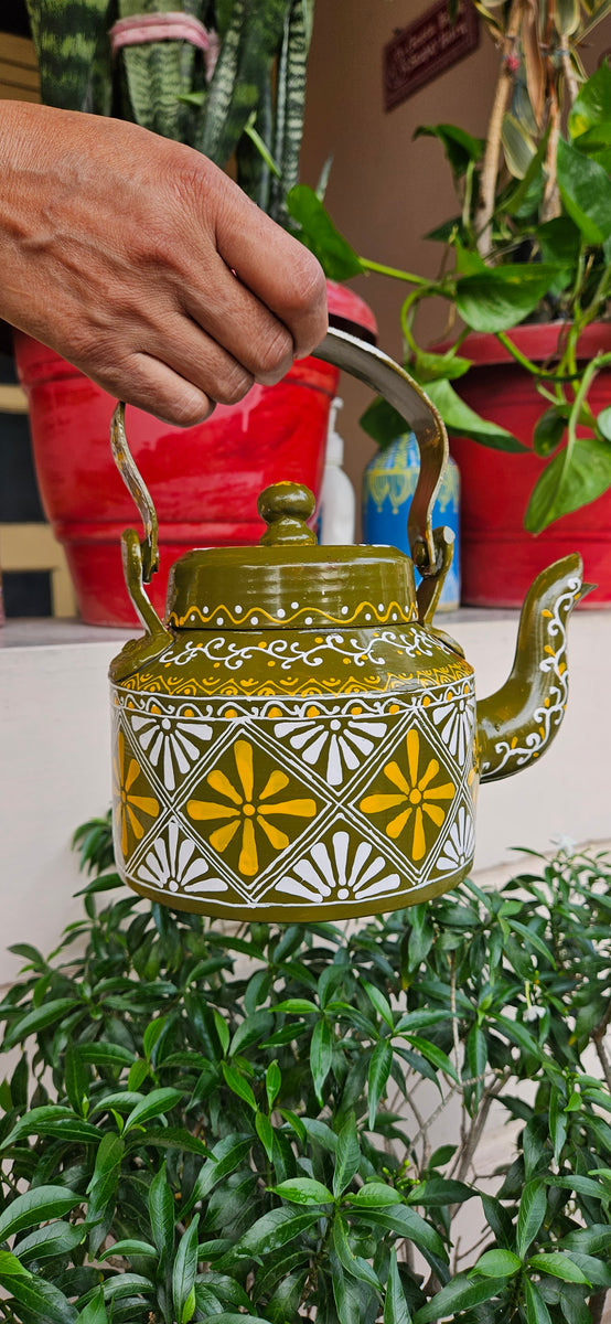 LOK KALA AIPAN ART DECORATIVE HANDPAINTED TEA KETTLE